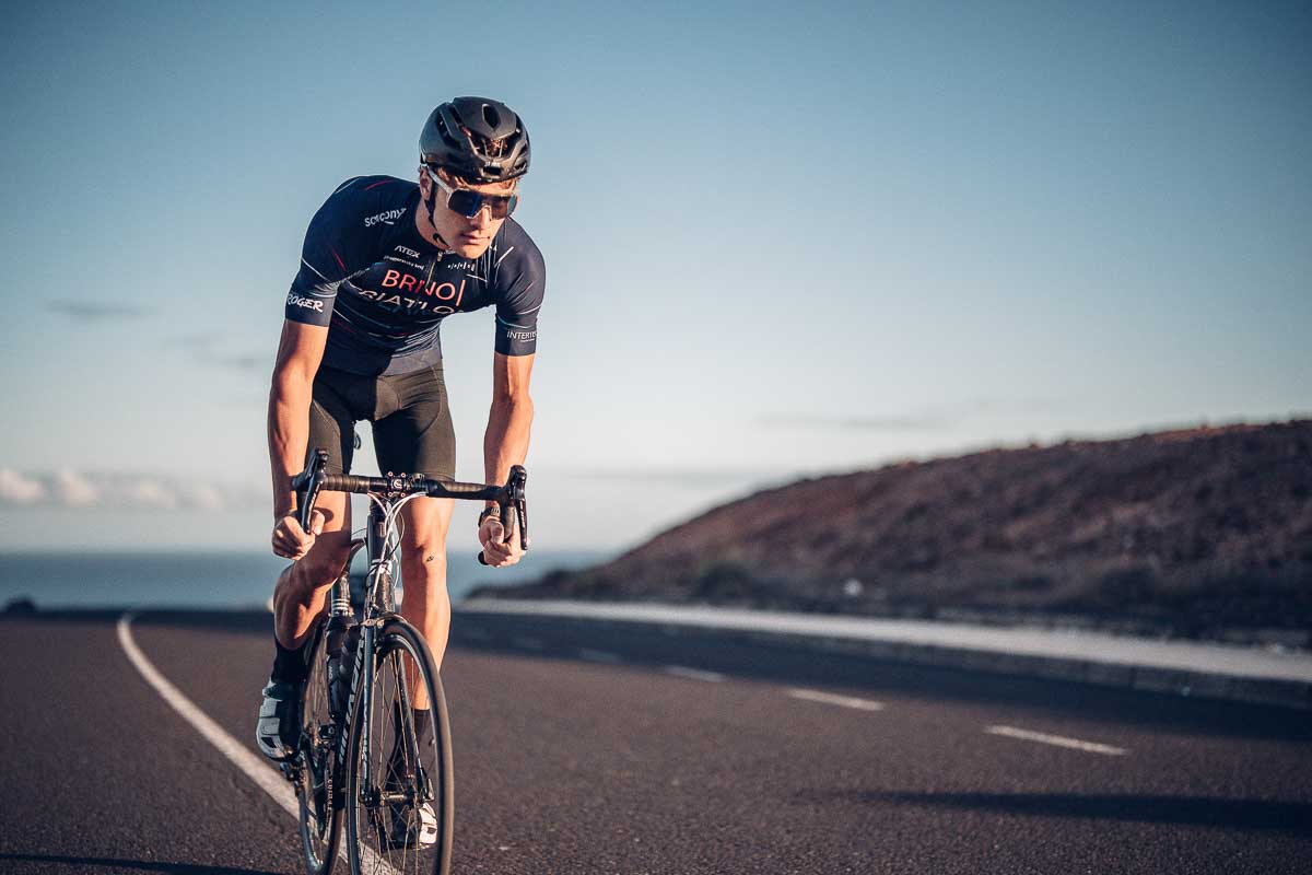 David Korous triatlon jízda na kole